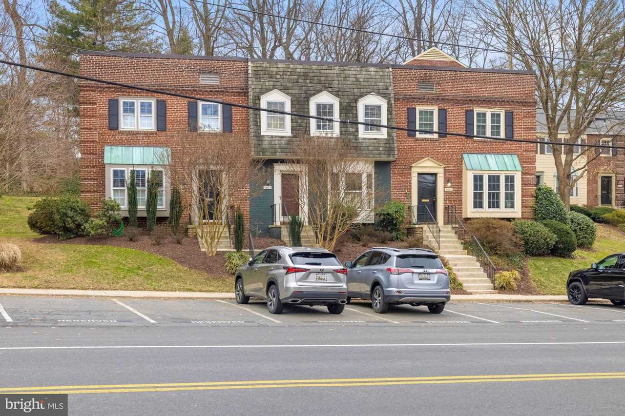 6631 Hillandale Rd 101 Chevy Chase, MD 20815 home for sale Kenwood Forest
