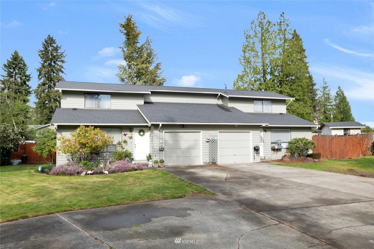 931 120th St SW A & B Everett, WA 98204 MLS® 1938581