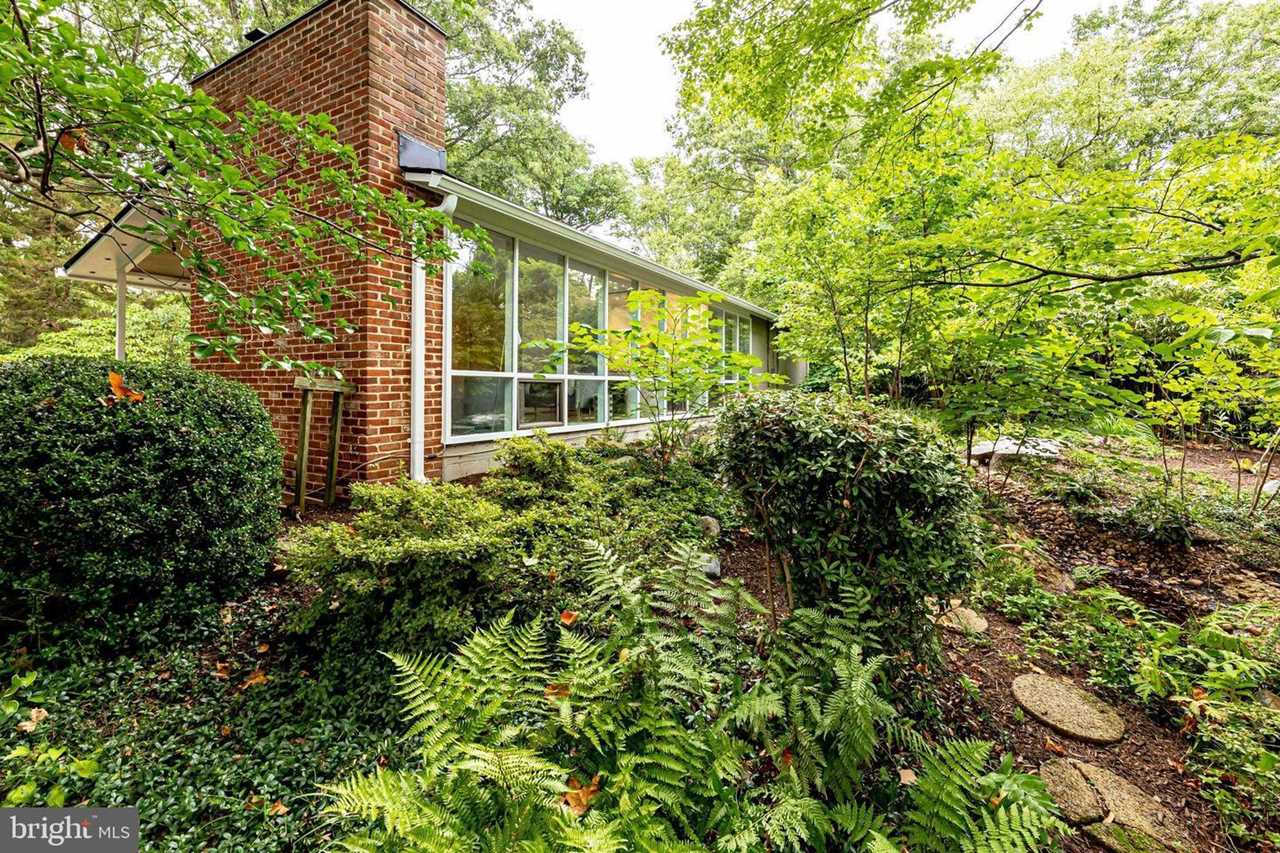 7301 Rebecca Dr Alexandria VA 22307 MLS VAFX2081444