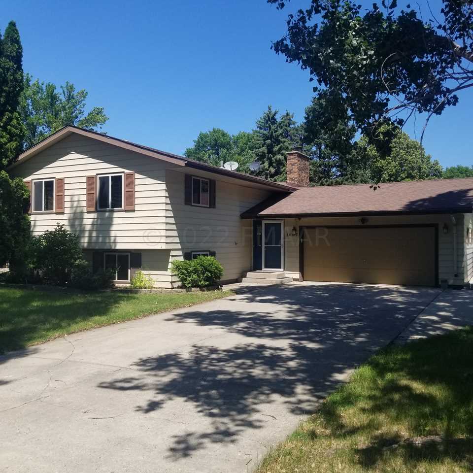 1607 American Way S Fargo, ND 58103 MLS 223500