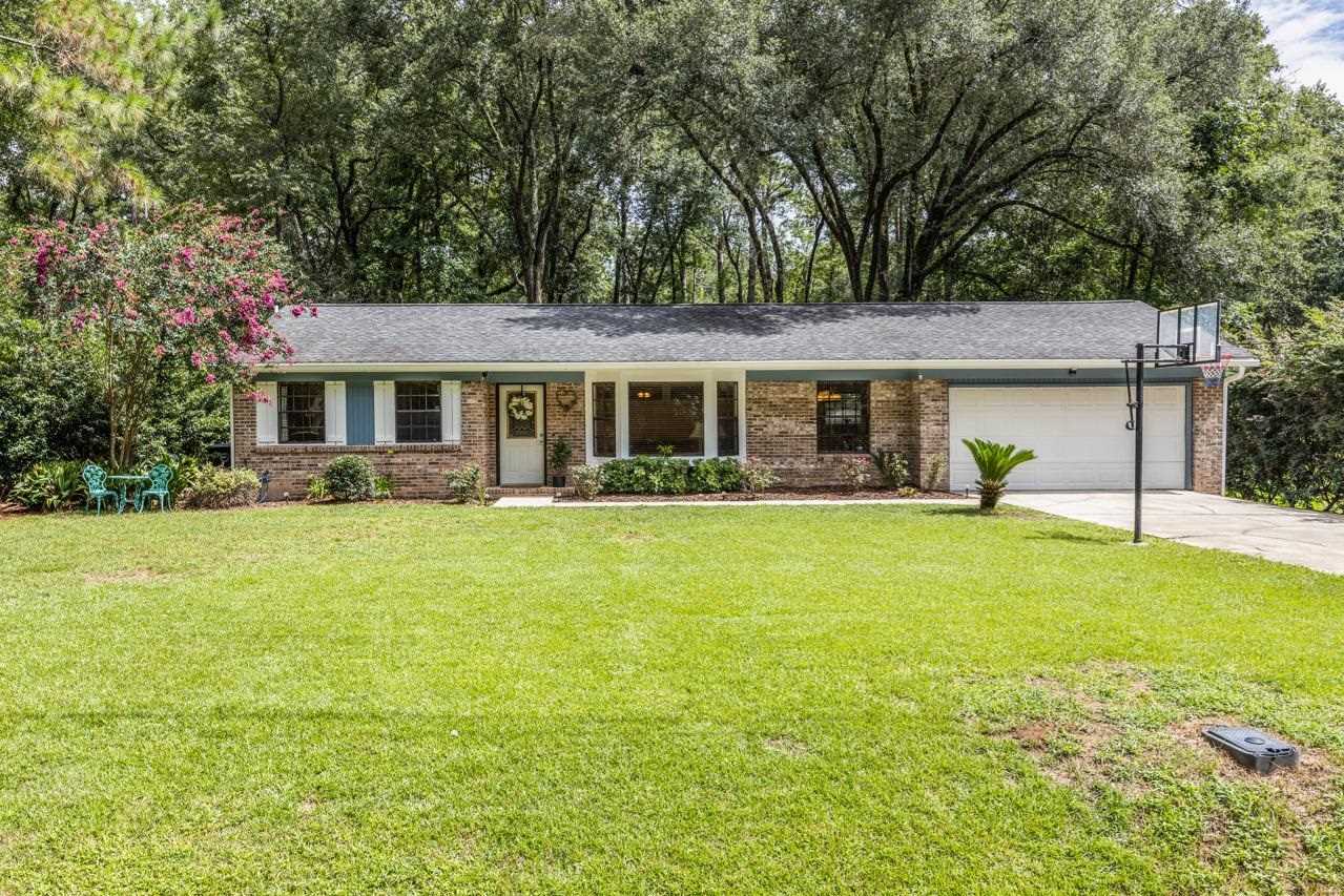 3320 Gallant Fox Trl Tallahassee, FL 32309 in Killearn Acres