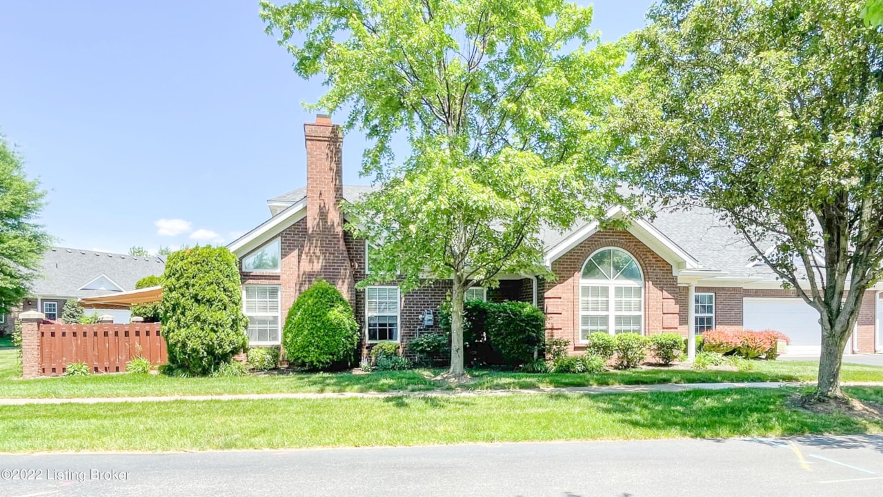 9824 Spring Gate Dr Louisville, KY 40241 MLS 1612489