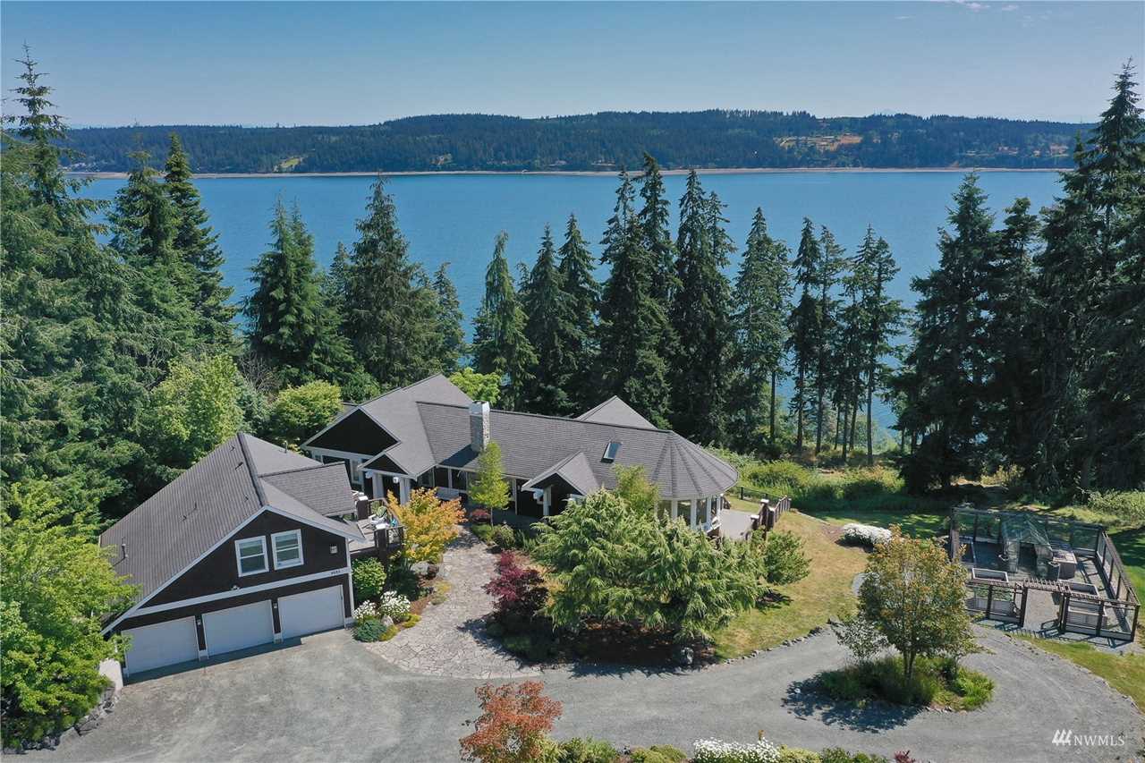 4685 Honeymoon Bay Rd Greenbank, WA 98253 | MLS® 1968481