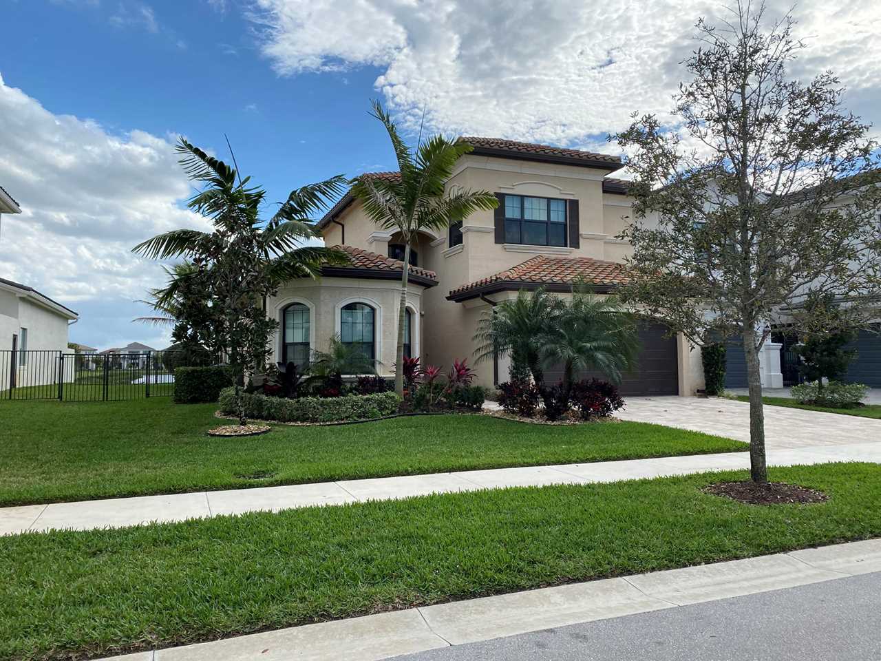 16239 Drive Delray Beach, FL 33446 MLS R10817994