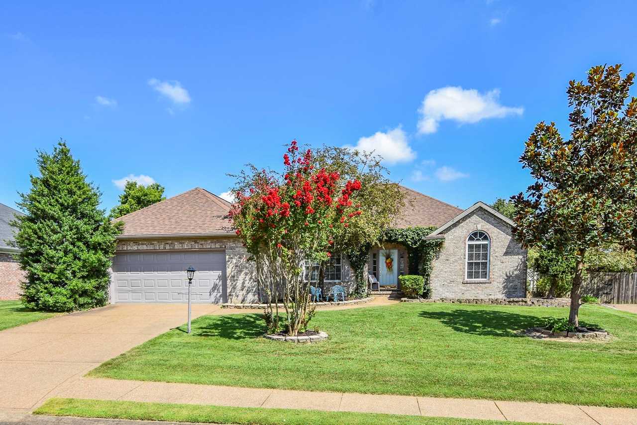 F.C. Tucker Emge Homes for Sale 6622 Oakland Court Newburgh IN