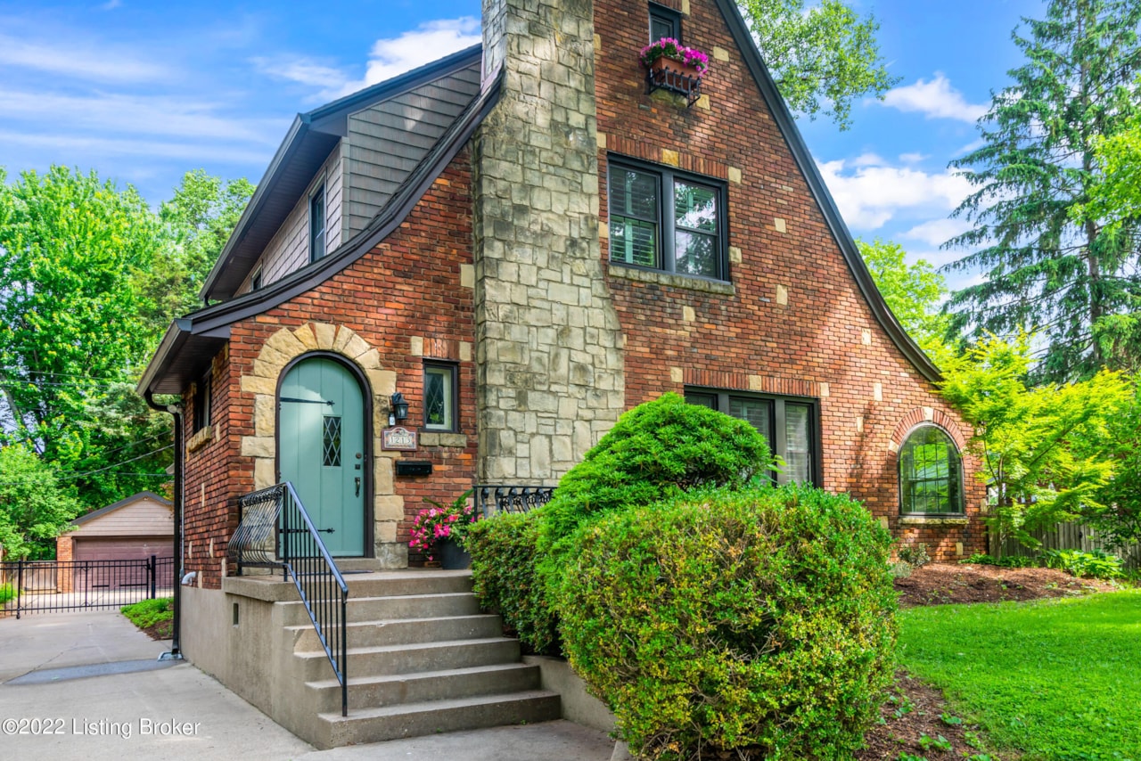 1213 Audubon Pkwy Louisville, KY 40213 MLS 1615209