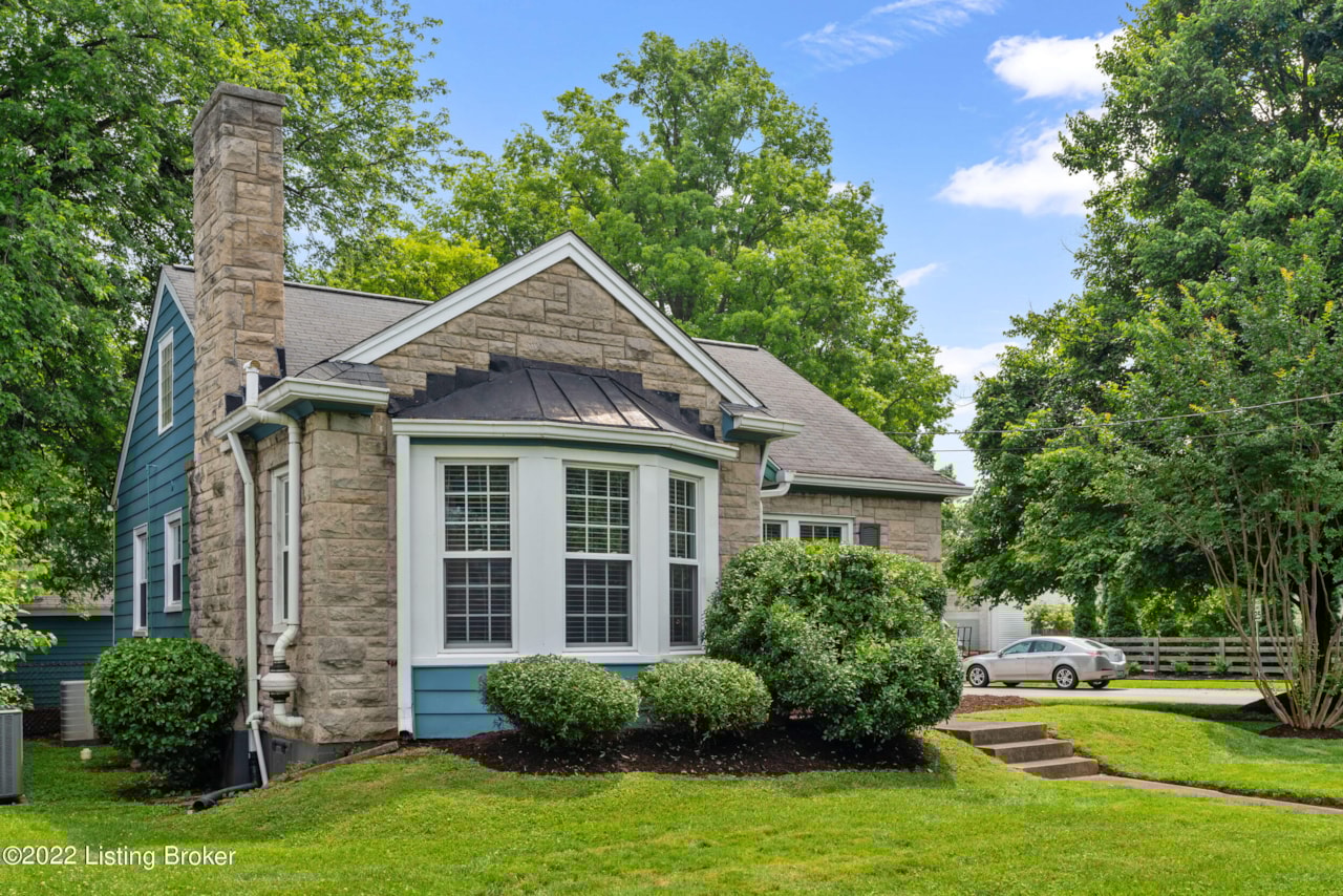 311 Breckenridge Ln Louisville KY 40207 MLS1618133