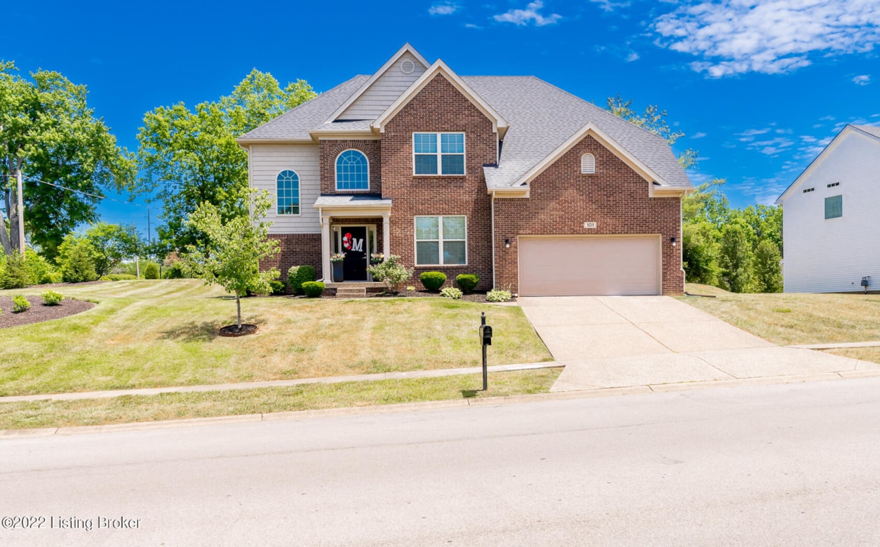 101 Arlington Meadows Dr Fisherville KY 40023 MLS1615518