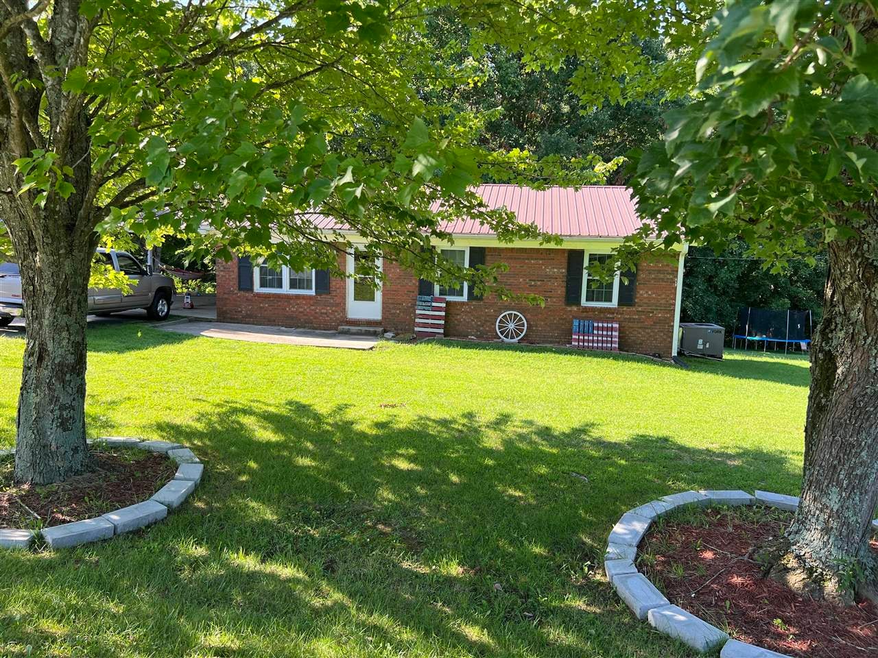 1005 Lyons Road Elkton, KY 42220 MLS RA20223692