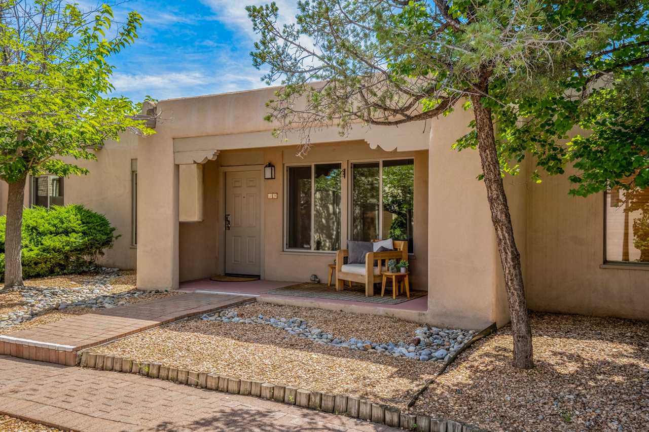 320 Artist Rd, Santa Fe, NM 87501 MLS202232660 Tercero Agency