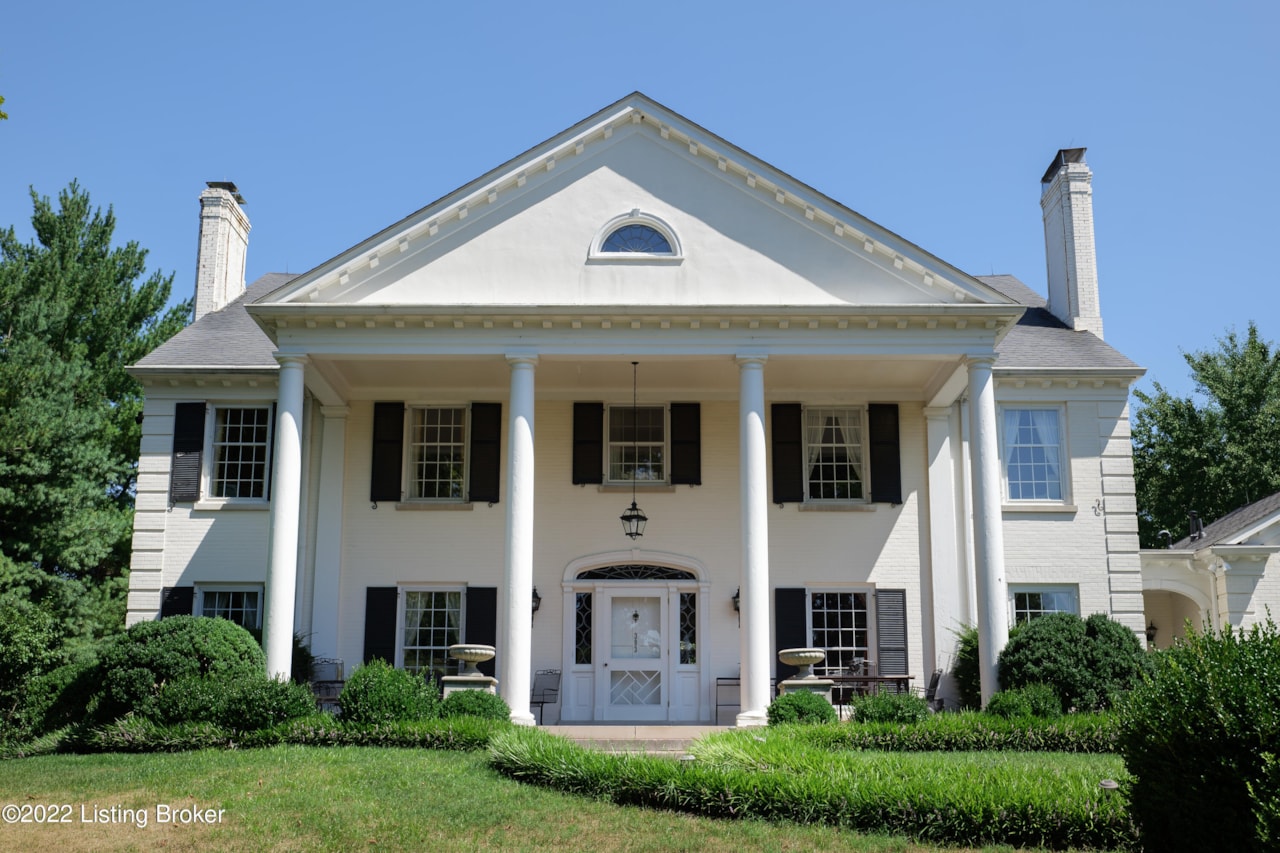 393 Mockingbird Valley Rd Louisville, KY 40207 MLS 1622591