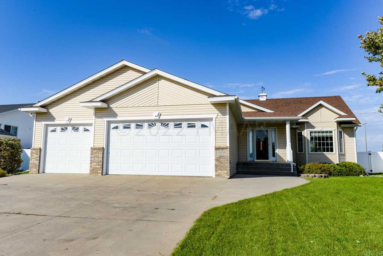 5505 Farmstead Ct S Fargo, ND 58104 MLS 224890