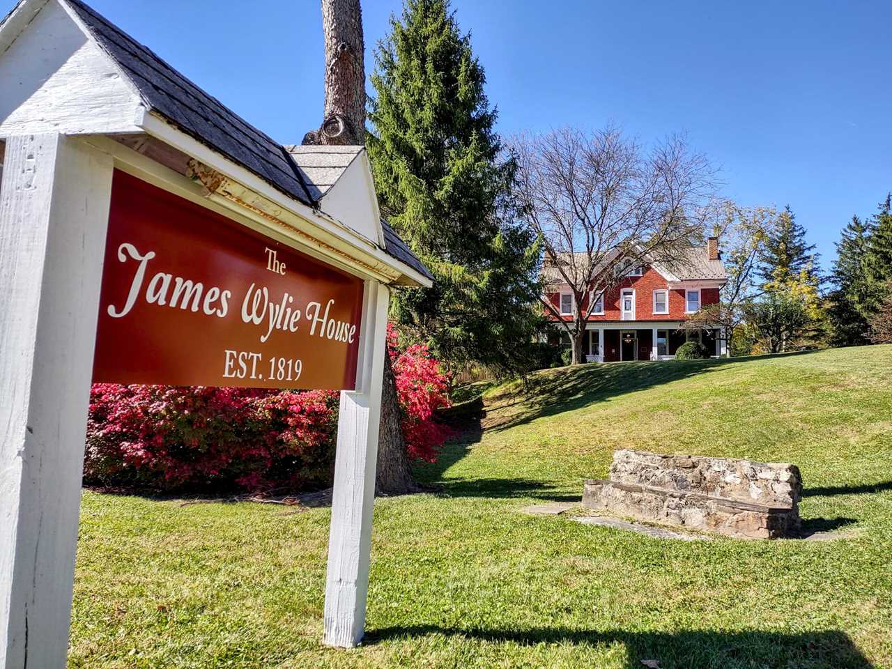 939 E Main St White Sulphur Springs, WV 24986 MLS 221435