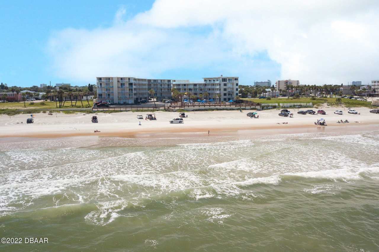 1233 Atlantic Avenue 2310 Daytona Beach, FL 32118 MLS 1102021