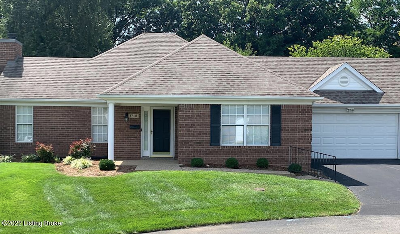 1718 Eagle Creek Pl Louisville KY 40242 condo for sale for sale in
