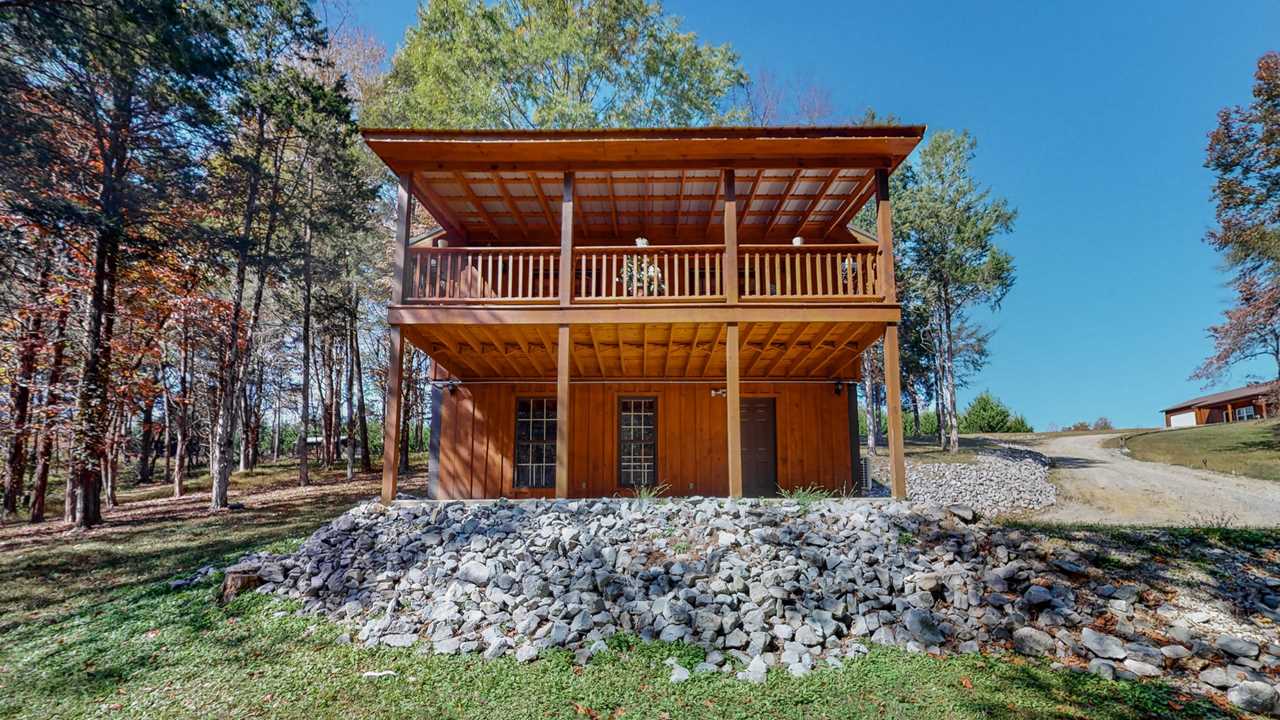 17 Mann Rd in Flintville, TN 37335