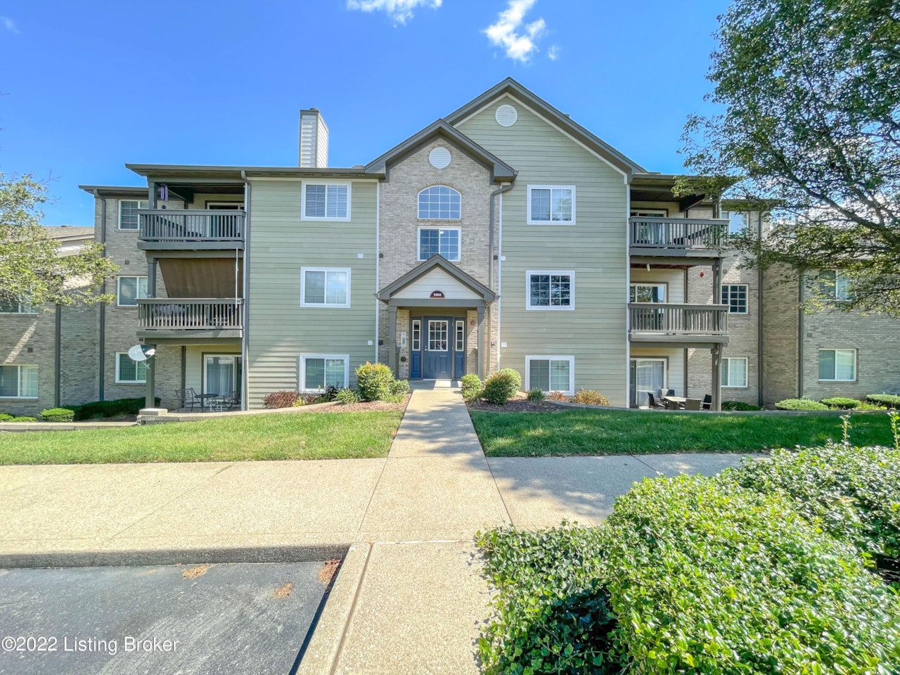 5303 Rolling Rock Ct 202 Louisville, KY 40241 MLS 1620187