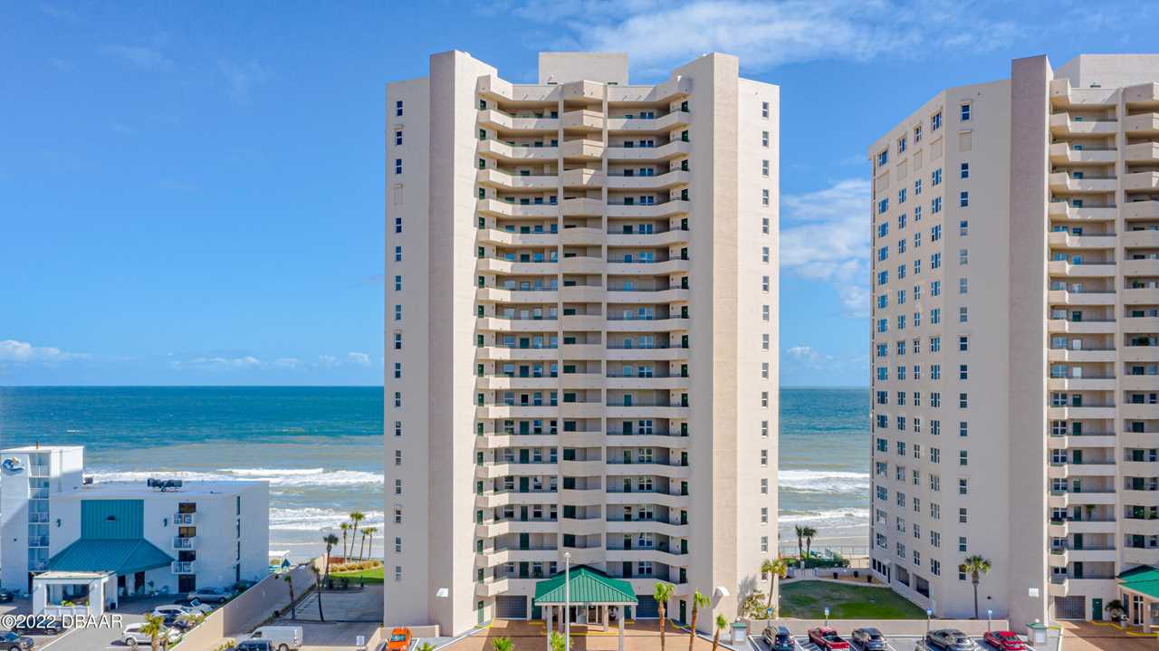 3311 Atlantic Avenue 1803 Daytona Beach Shores, FL 32118 MLS 1102824