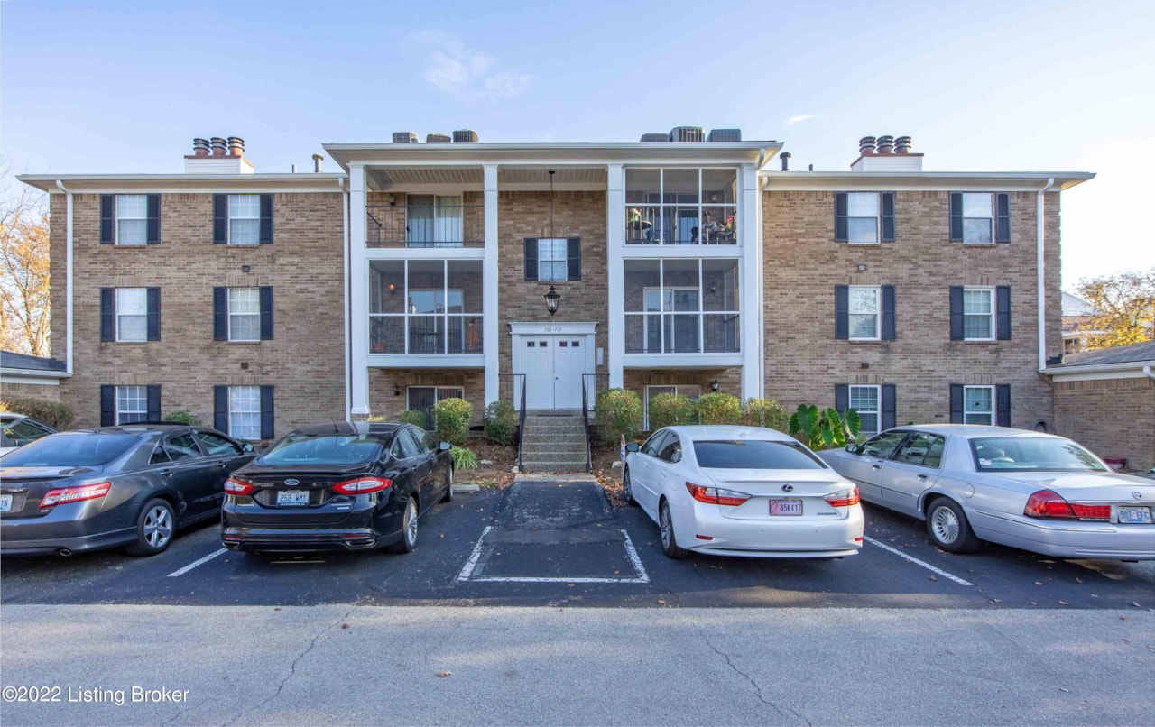 703 Donard Park Ave Louisville, KY 40218 1625898 Donard Park