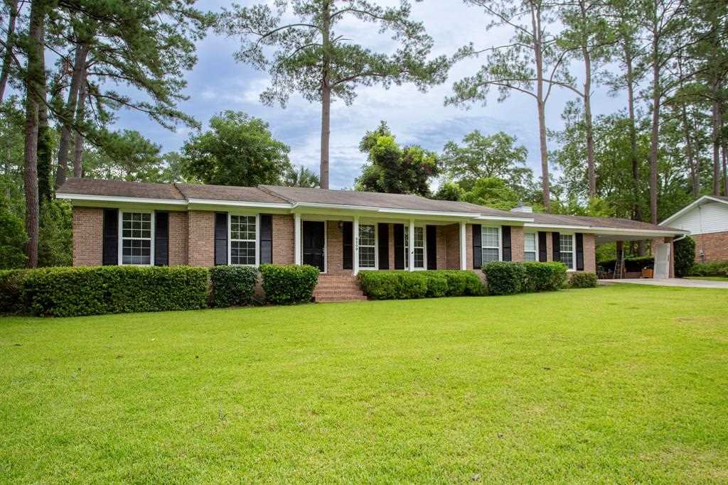 2209 Young Dr Valdosta, GA 31602 MLS 130042