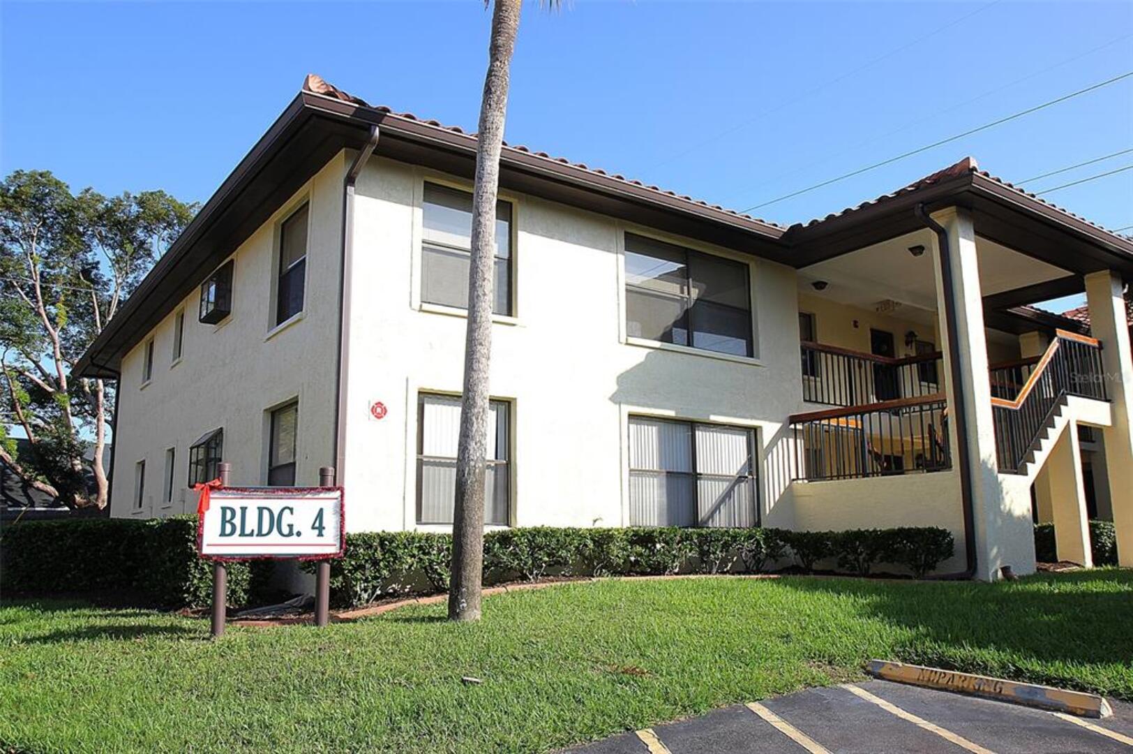 408 Hammock Pine Blvd 408 Clearwater, FL 33761 MLS U8184113