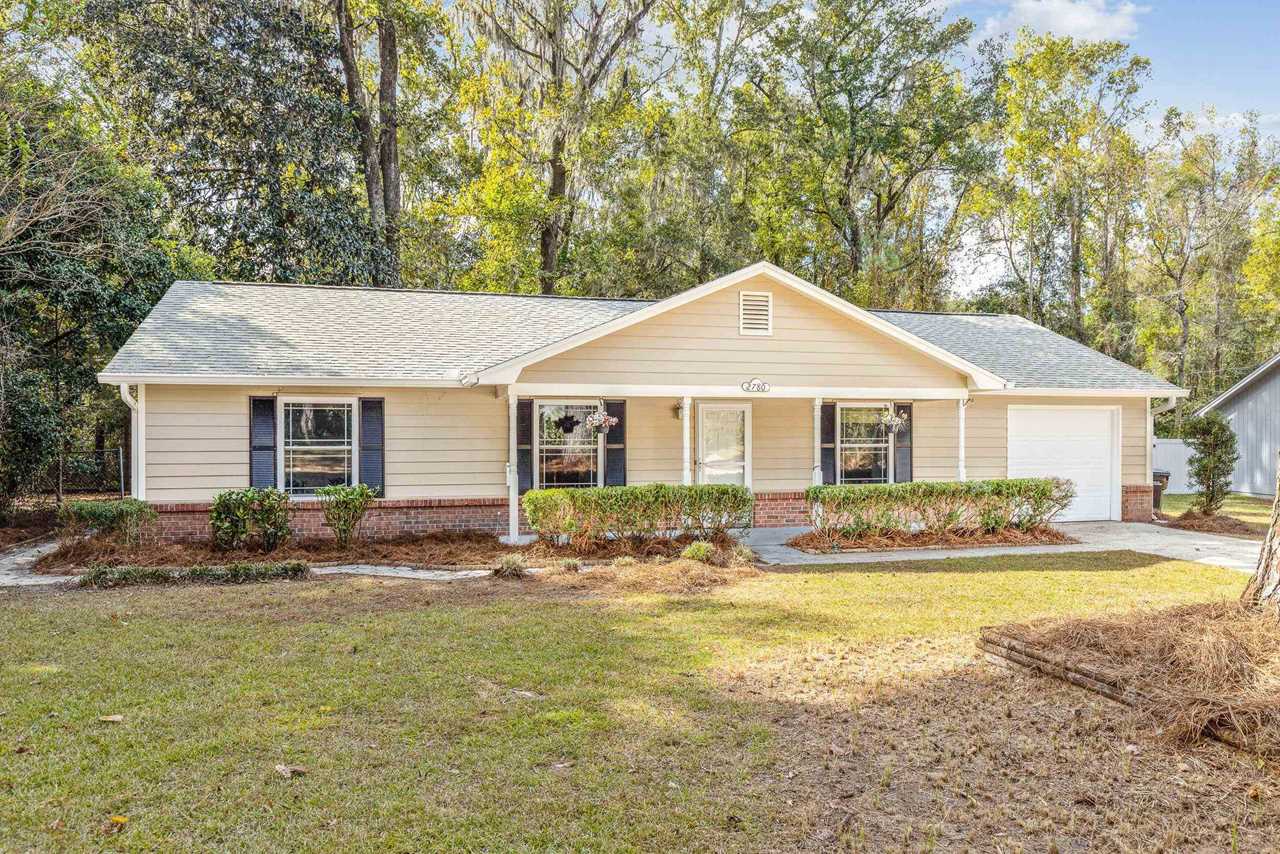 2780 Faringdon Dr Tallahassee, FL 32303 in Huntington Woods