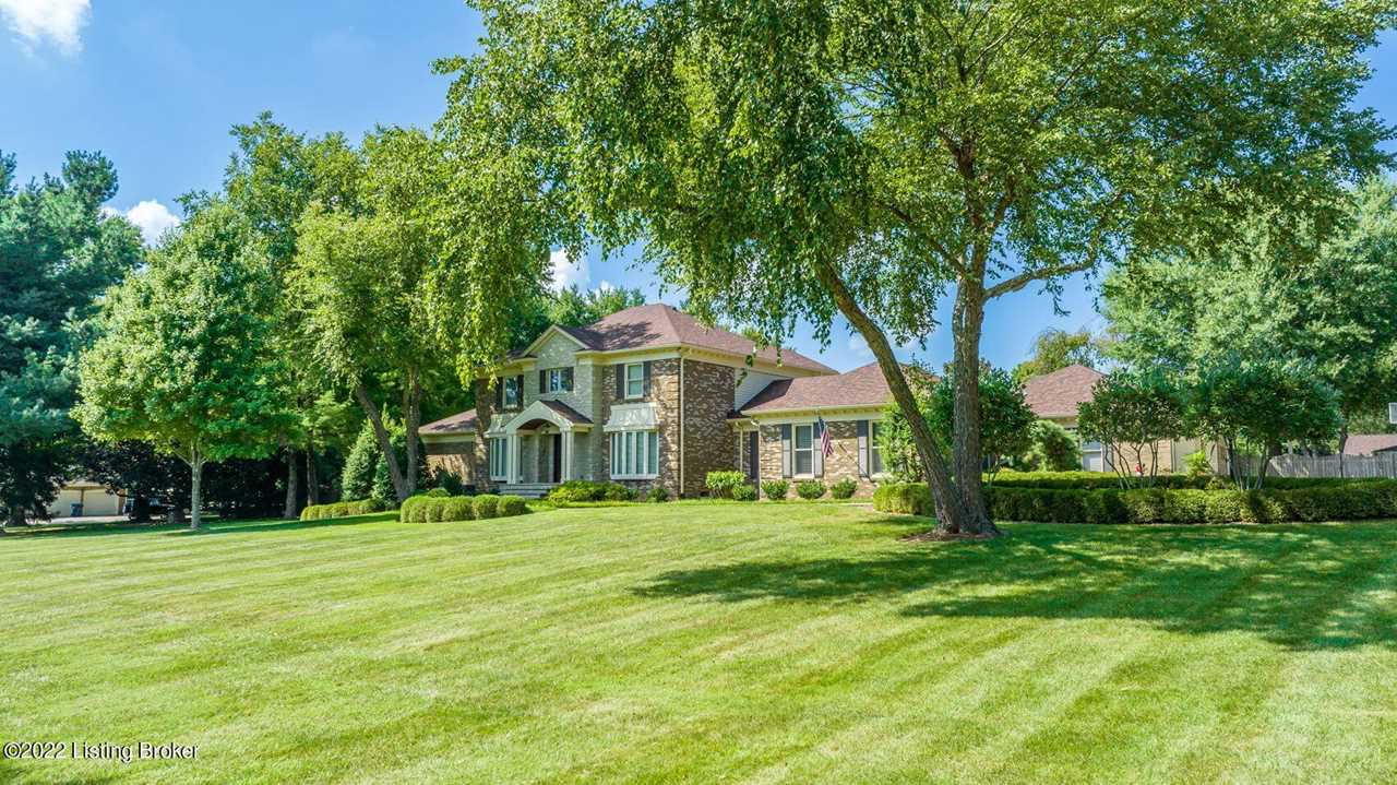 2608 Cave Spring Pl Anchorage KY 40223 MLS1627645