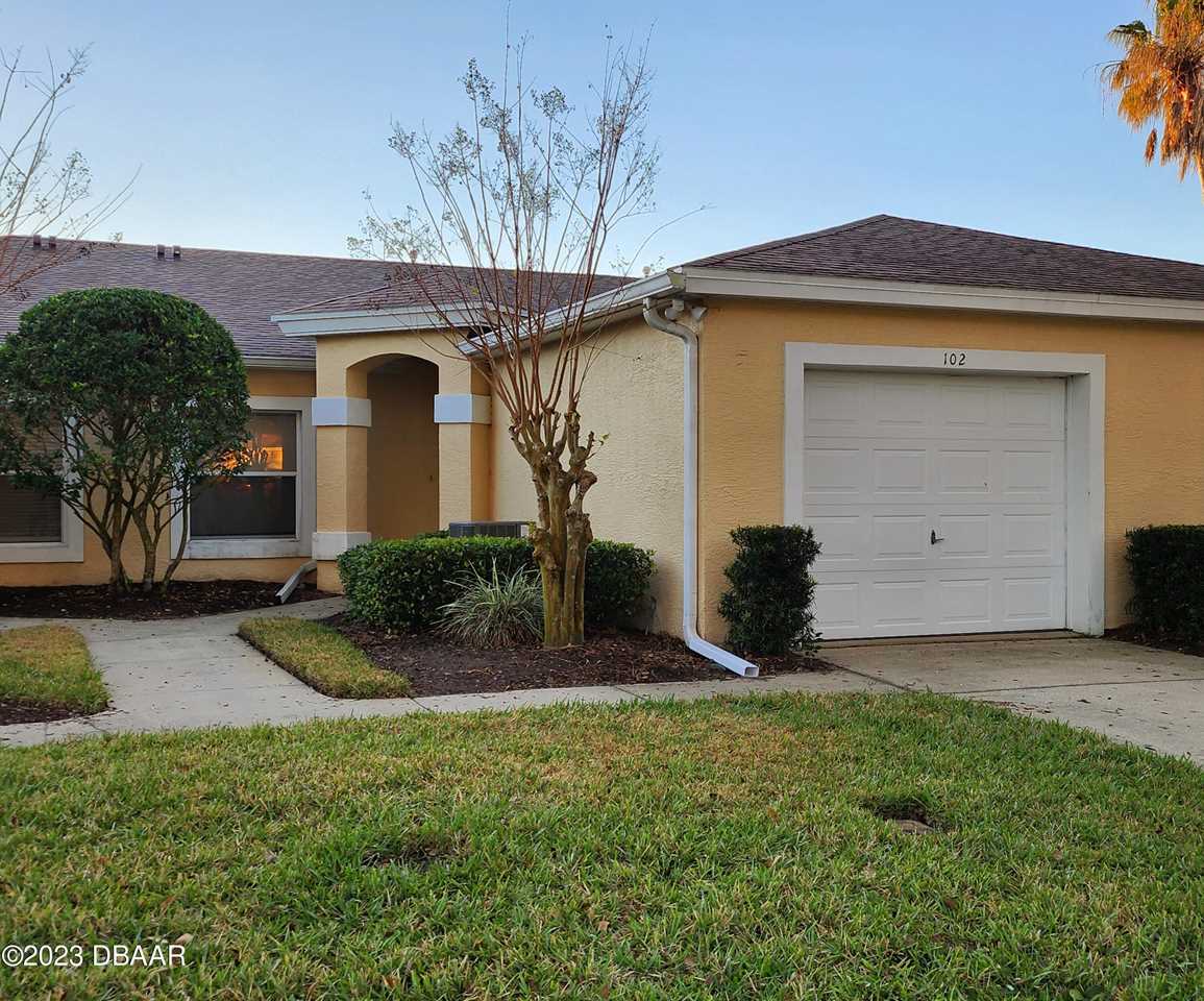 102 Turnbull Villas Circle New Smyrna Beach, FL 32168 MLS 1104391