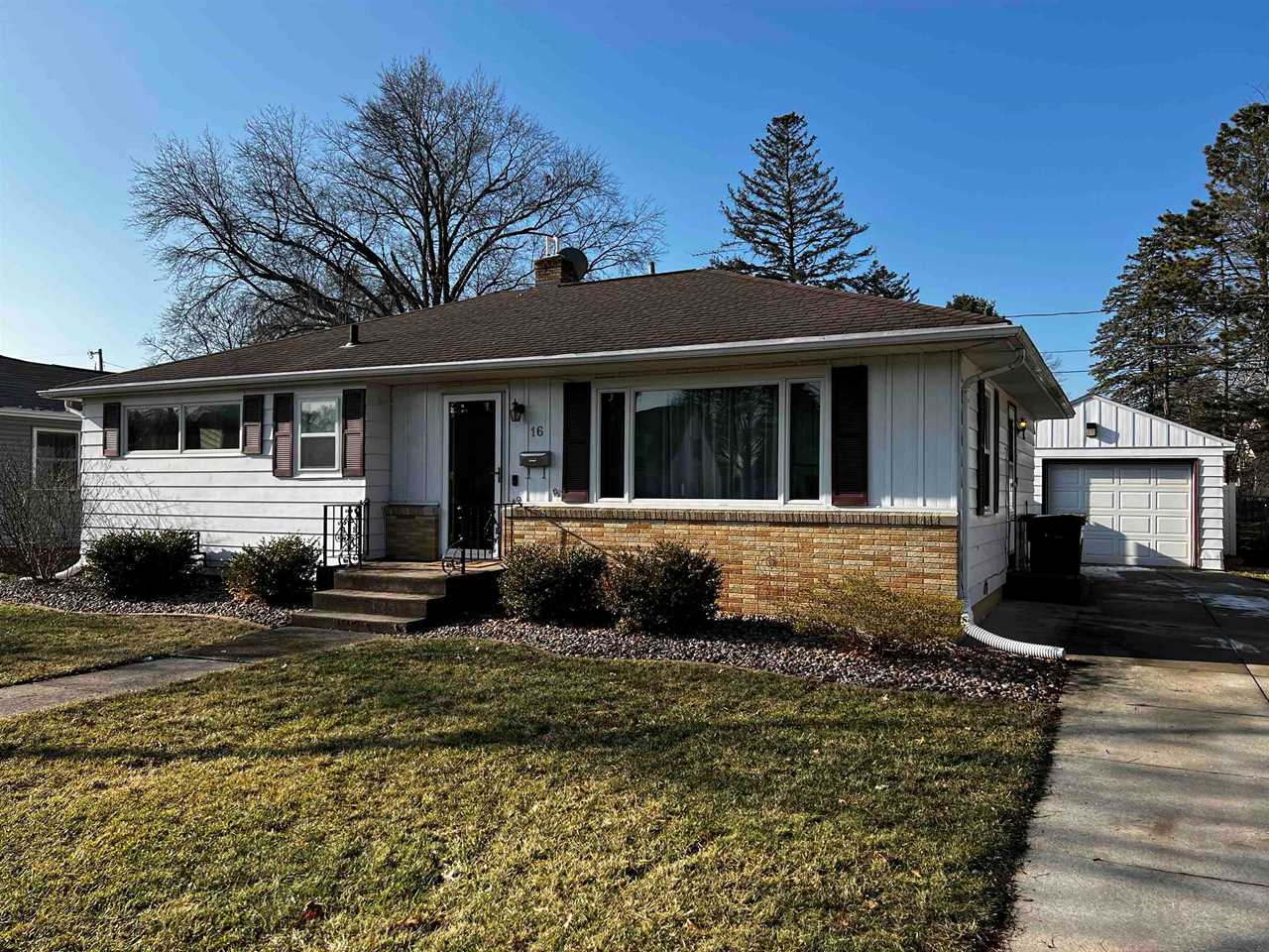 16 S Fremont St Janesville, WI 53545 MLS 1948627