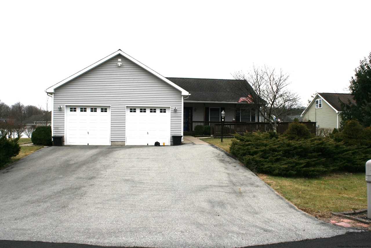 17 Poplar Ct in Kingston, NY 12401 Kingston NY home for sale