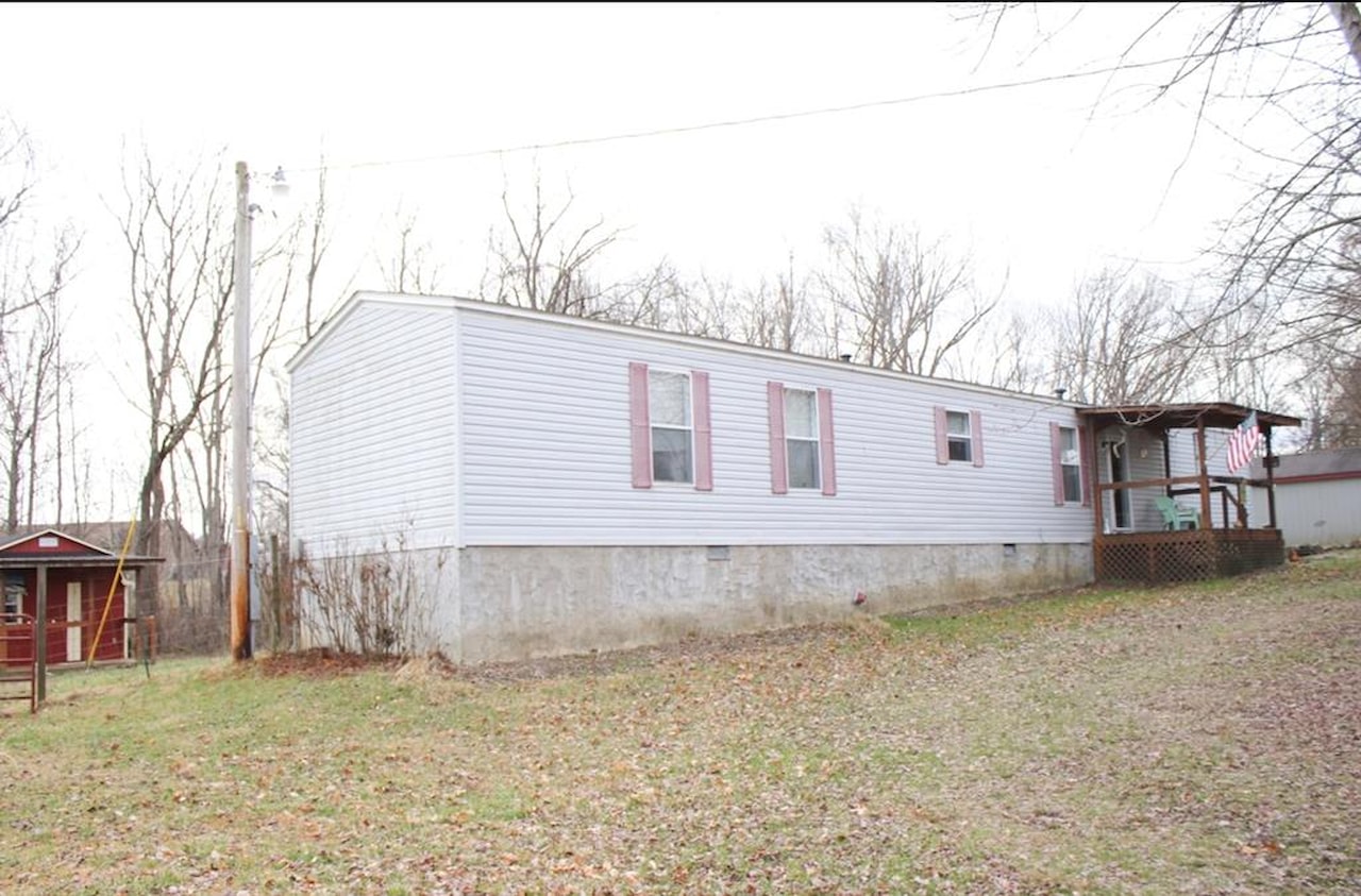 127 Wade Subdivision Lane Gainesboro, TN 38562 MLS 216867