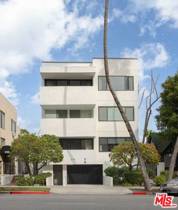 214 N Crescent Dr 3 Beverly Hills CA 90210 MLS 23233255 MrWestside   10 23233255 01 