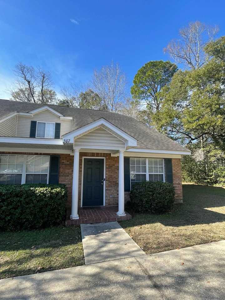 2740 W Tharpe St Tallahassee, FL 32303 in Chase's Run Condominiums