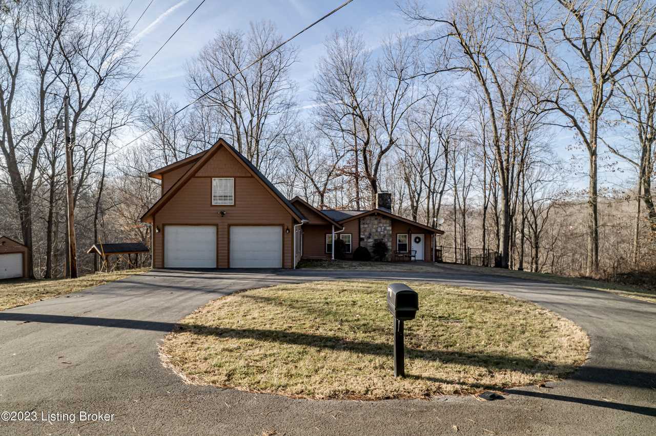 home for sale at 403 Wyandotte Rd Leitchfield KY 42754 MLS 1629706