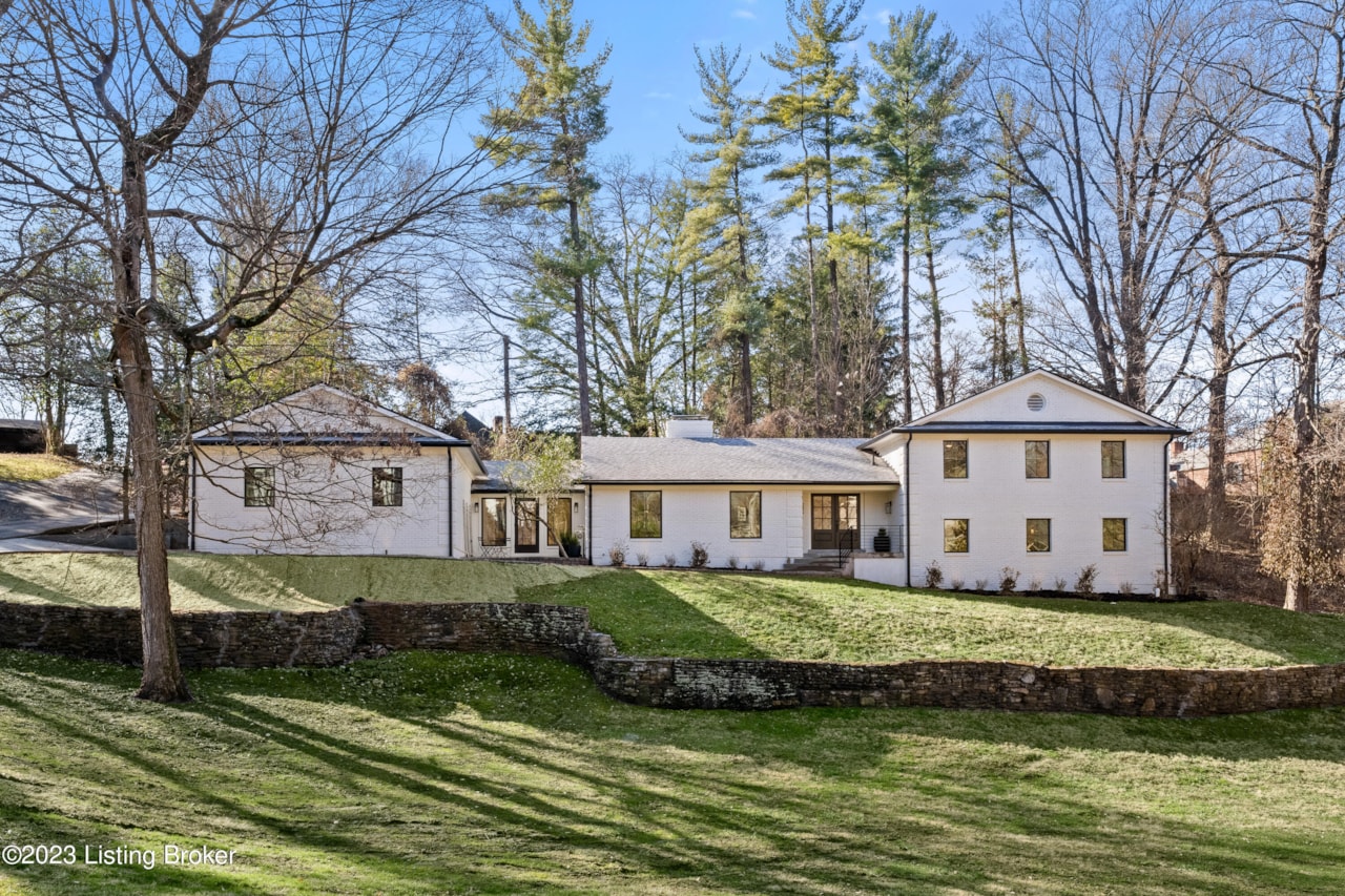 2201 River Bluff Rd Louisville KY 40207 MLS1629128