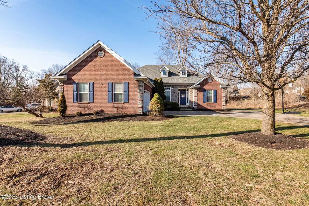 528 Wood Lake Dr La Grange KY 40031 MLS1630244