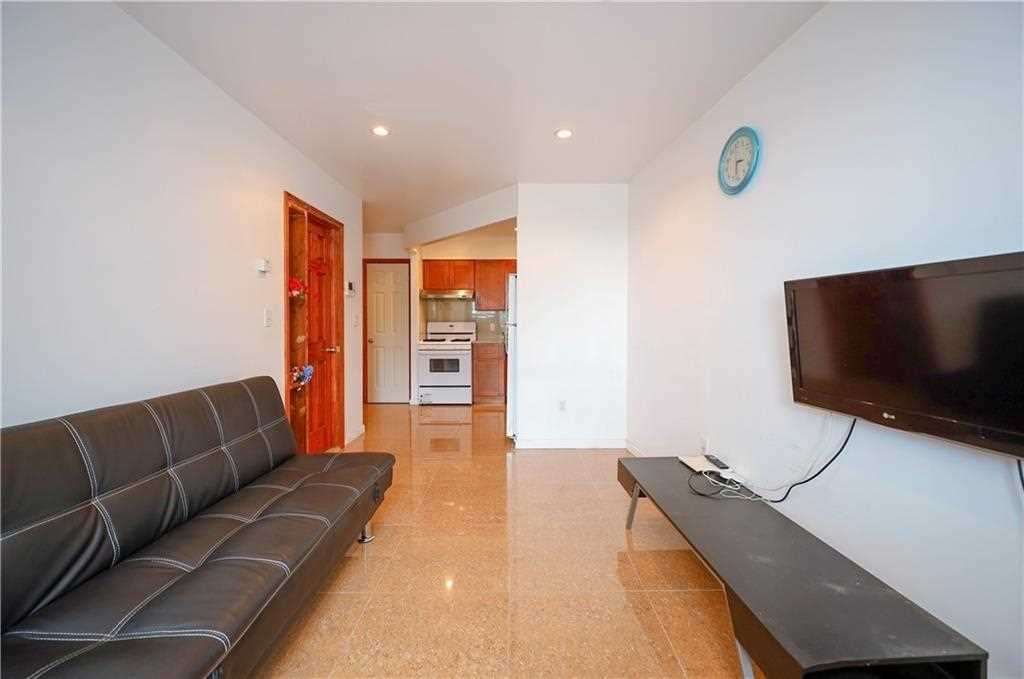 366 Kings Hwy 5D Brooklyn, NY 11223 MLS 471882