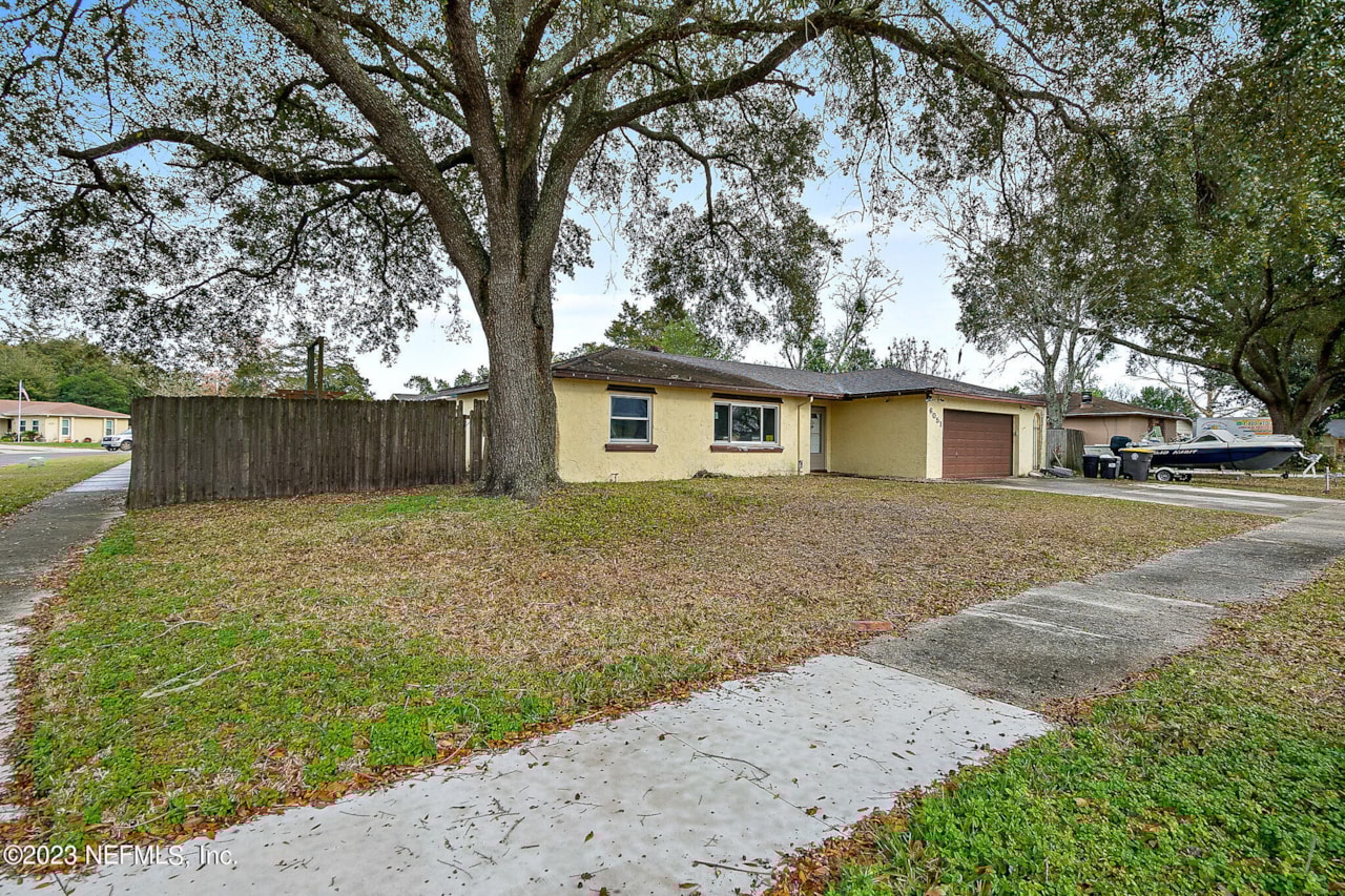 6051 Foxfire Ct Jacksonville, FL 32244 home for sale, MLS1212998