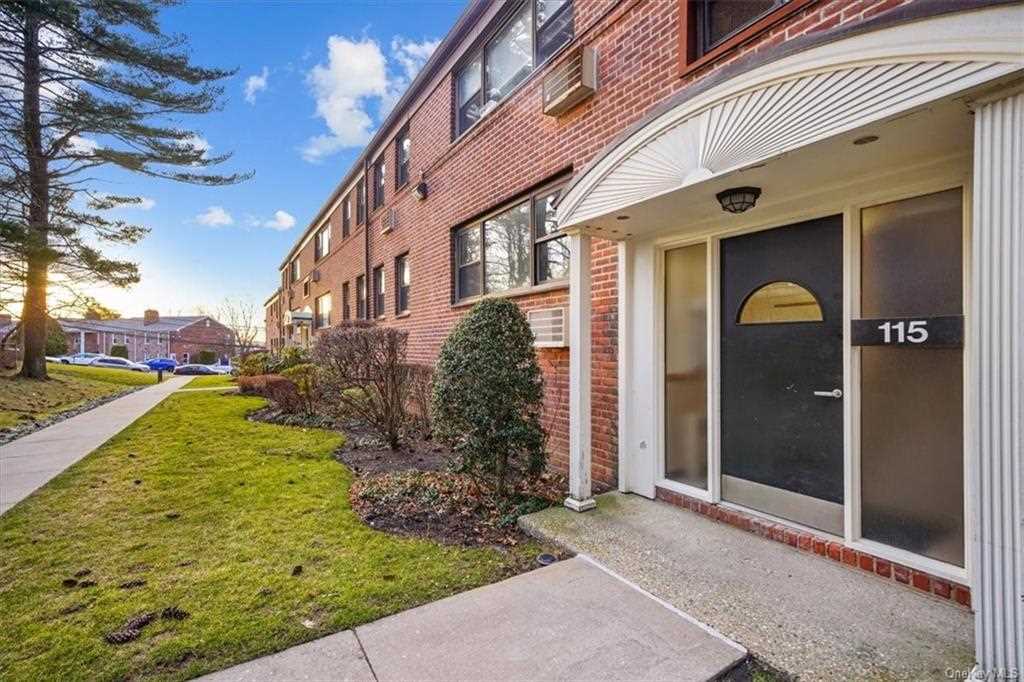 115 Beacon Hill Drive E28 Dobbs Ferry, NY 10522 445,000