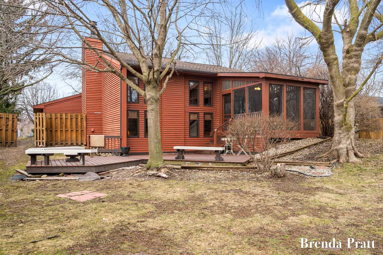 2130 32nd St SE Grand Rapids, MI 49508 MLS 23006654