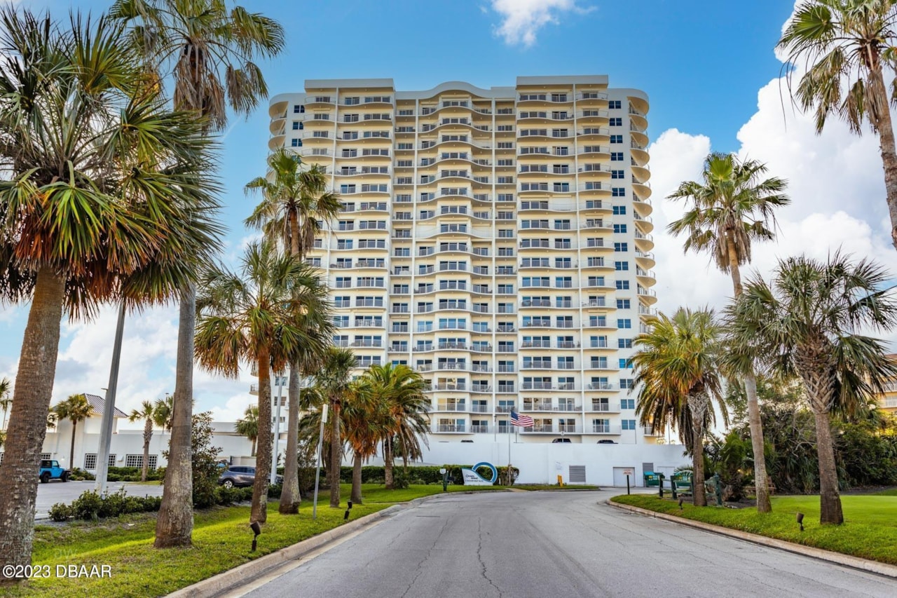 2 Oceans W Blvd 1003 Daytona Beach Shores, FL 32118 MLS 1106692