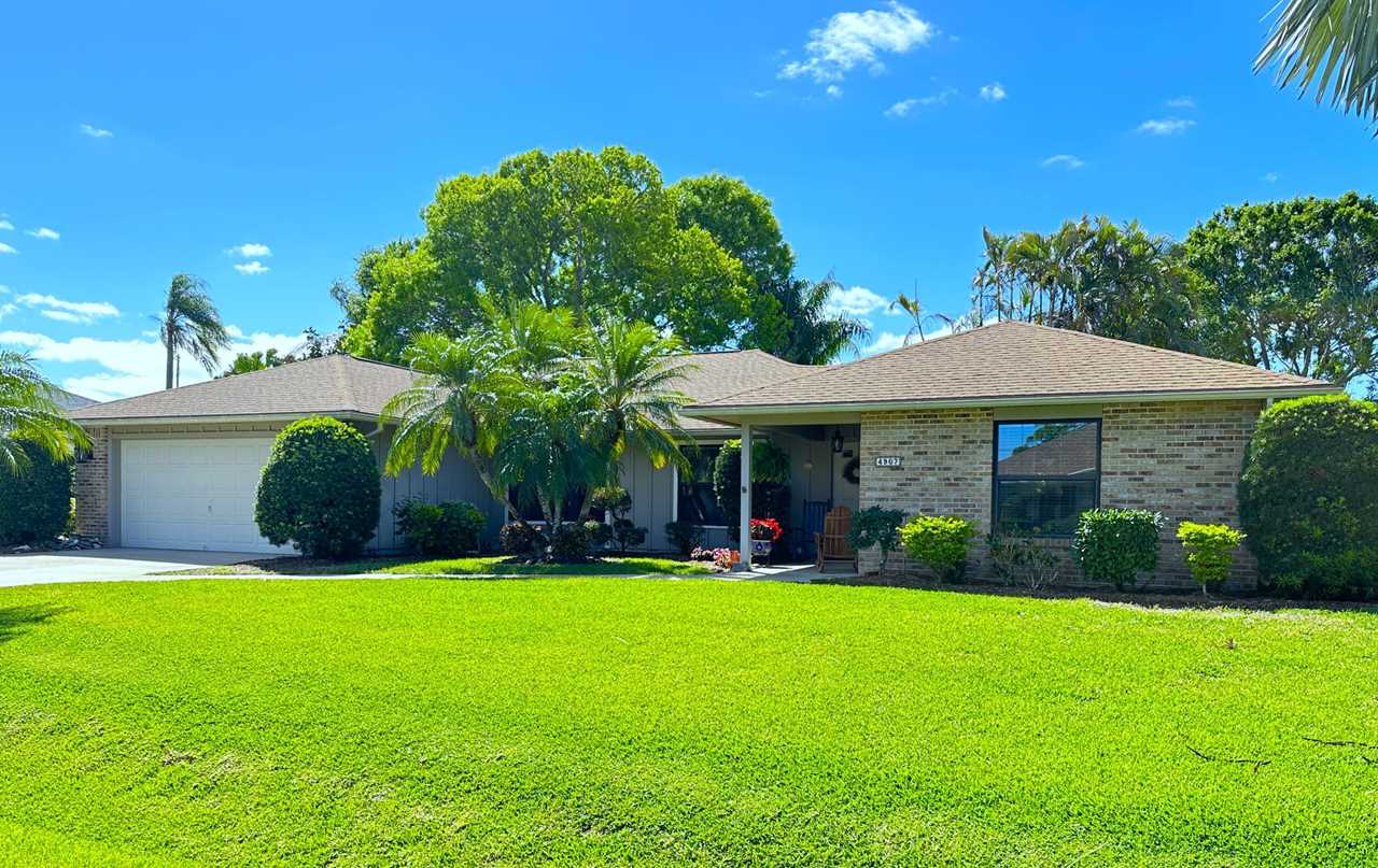 4907 Eagle Drive Fort Pierce, FL 34951 MLS R10874353