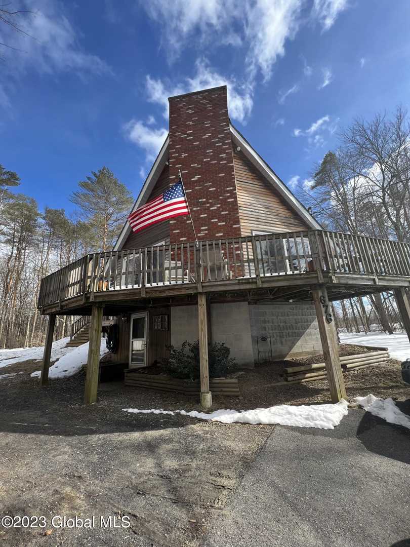 676 Eastline Rd Ballston Spa, NY 12020 MLS 202313477