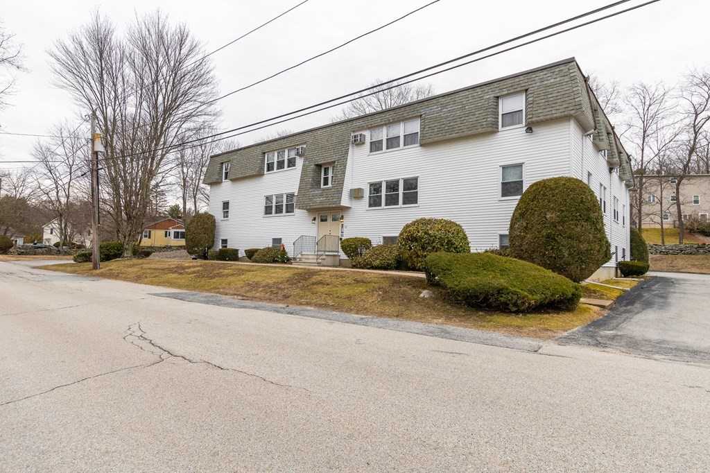 Crestview/United Unit Owners Dudley, 12 Fairview Ave 2, MA, condo for
