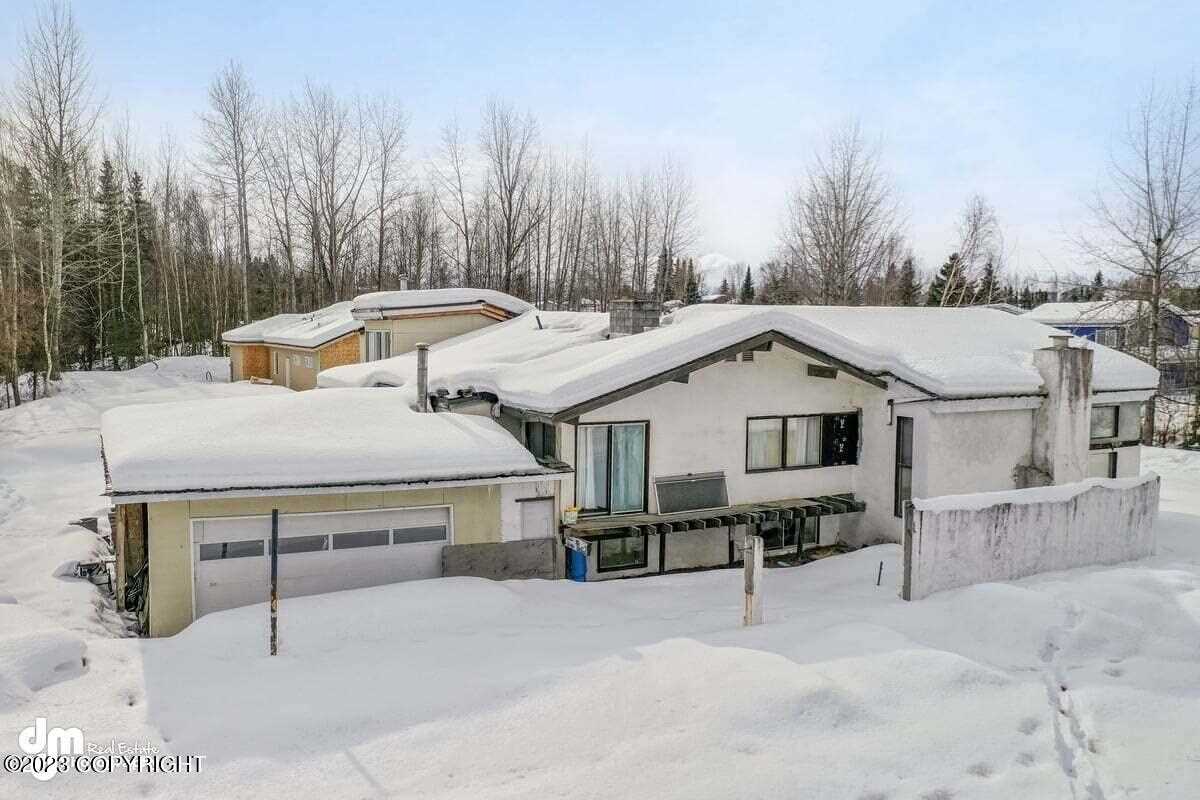 6807 Spruce St Anchorage, AK 99507 MLS 232367