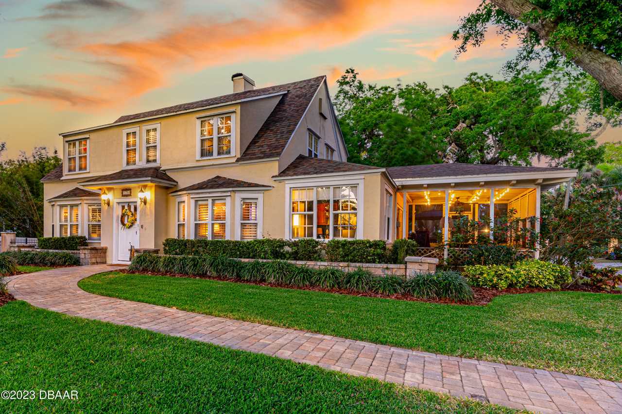 175 John Anderson Drive Ormond Beach, FL 32176 MLS 1107395