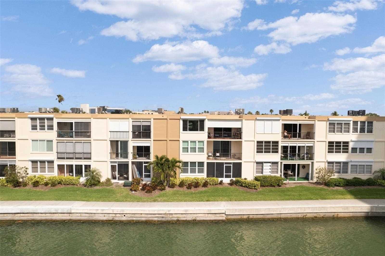 7420 Bay Island Dr S 378 South Pasadena, FL 33707 MLS U8195735