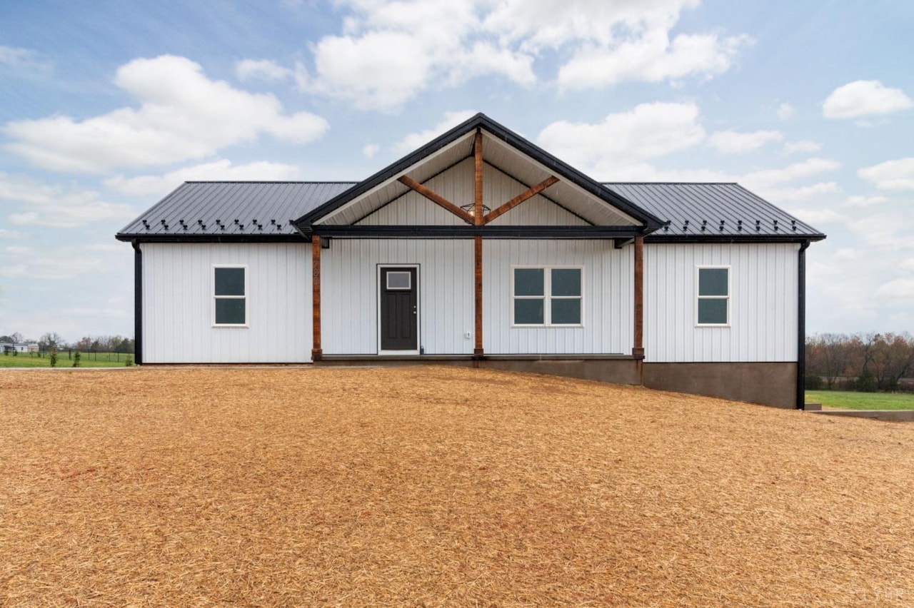 780 Collins Ferry Rd Gladys, VA 24554 MLS 343282