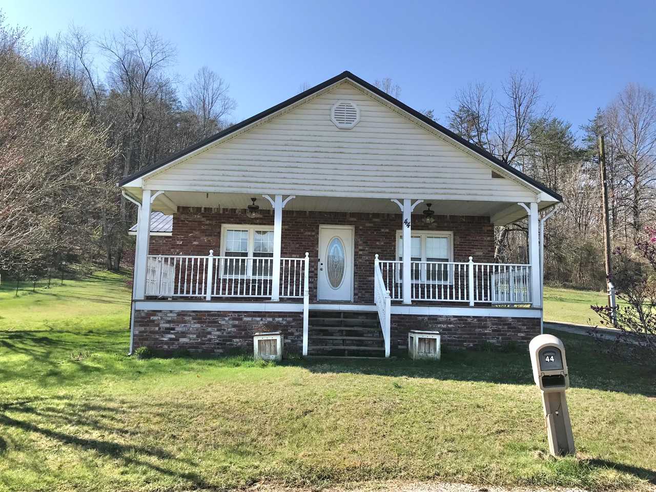 44 McKenzie Ln Olive Hill, KY 41164 MLS 23005831