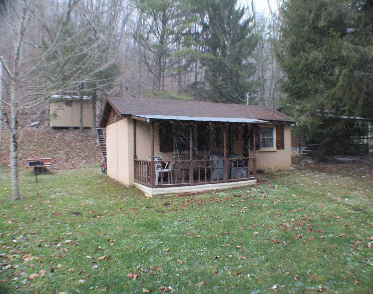 3311 Pocahontas Highway Marlinton, WV 24954 MLS 221614